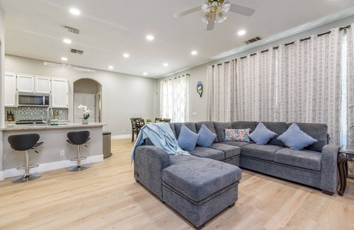 Elk Grove House | Charming 3Q Home w/Gourmet Backyard in Elk Grove