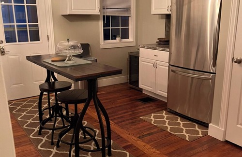 North Lima House | Charming 4-bedroom cottage with AC, Wi-Fi, and fire circle in quaint North Lima.