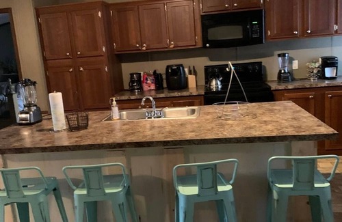 Jachin House | Charming 4-bedroom mobile home with AC and WiFi in delightful Butler