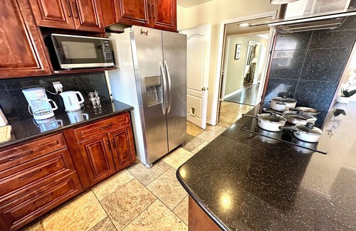 Santa Clara House | Charming 4-bedroom house with Sparkling Pool in serene Santa Clara