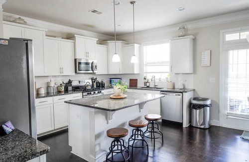 Powdersville House | Charming 5 Bedroom Spacious Home 12 mins to Downtown Greenville