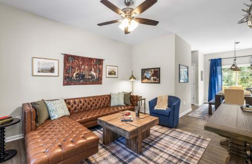 Durham House | Charming 5bd - BBQ - Deck- 4mins Duke University