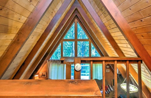 Pollock Pines Cabin | Charming A-Frame Cabin ~ 4 Mi to Jenkinson Lake!