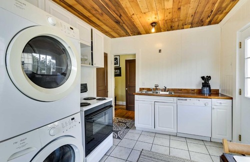 Starkville Apartment | Charming Abode about 2 Mi to Mississippi State Campus!