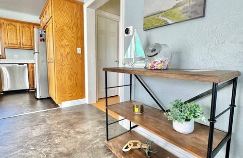 Algoma House | Charming Algoma house, close to winery, brewery, shopping, dining, & recreation.