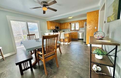 Algoma House | Charming Algoma house, close to winery, brewery, shopping, dining, & recreation.