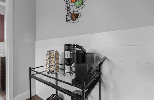 Creston Heights House | Charming and Convenient Stay on Carrier St – Perfect Location for Your Trip!