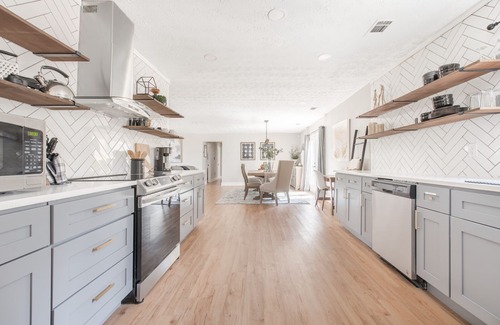 Jonesboro House | Charming and Spacious Home Great for Group Getaway