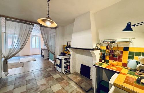 Chatillon-en-Diois Apartment | Charming apartment in the heart of the village Balcony with mountain view