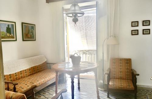 Albunol Apartment | Charming Apartment in Albuñol, 90 m², Near Amenities