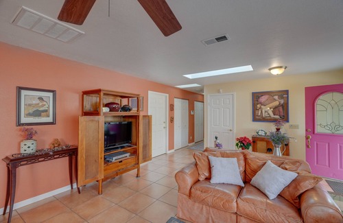 Aromas House | Charming Aromas Home w/ Deck & Patio!