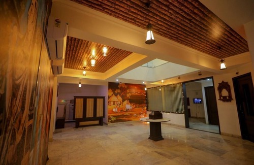 Basai House | Charming B&B with WiFi and AC in Wise Villa Agra 2