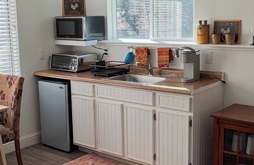 Cool House | Charming barnloft on small horse ranch in Beautiful Cool CA