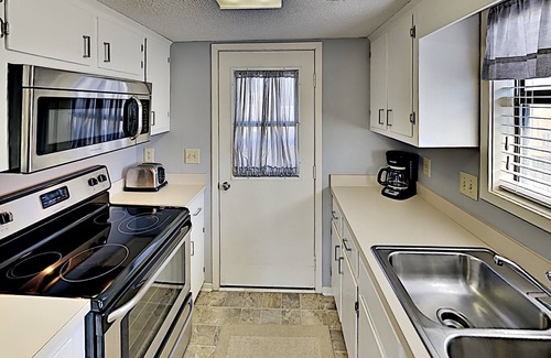 The Dunes Condo | Charming Beach Cottage | Steps to Sun & Sand | Guest Cottage 14