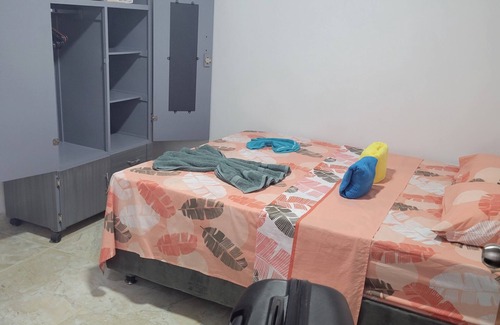 Cali Bed & Breakfast | Charming bed & breakfast in marvelous Cali with WiFi