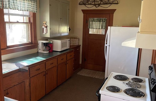 Dawson Cottage | Charming Big D Cottage, in Dawson ND