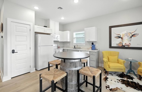 Fulton Cottage | Charming Coastal 1 Bedroom Cottage in Rockport, TX