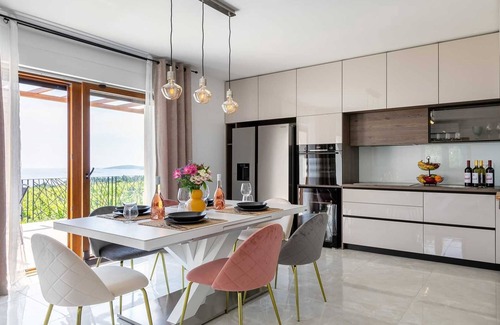 Stankovici Villa | Charming coastal retreat with infinity pool and stunning views