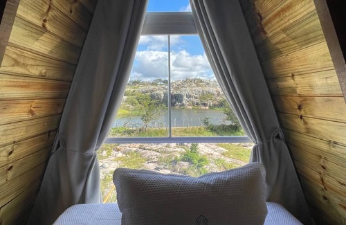 Serra de Sao Bento Cottage | Charming cottage in tranquil Serra de São Bento with WiFi, AC