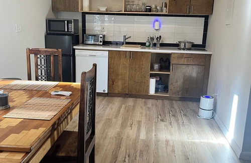 Downtown Fort Lauderdale Cottage | Charming cottage in welcoming downtown Fort Lauderdale