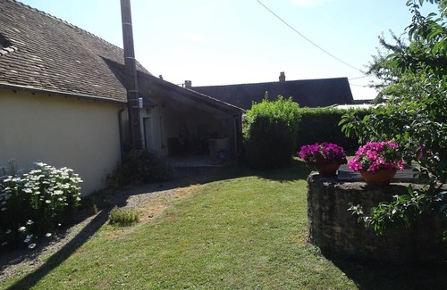 Conge-sur-Orne Cottage | Charming Cottage with Garden, Bikes & Fireplace Near Le Mans