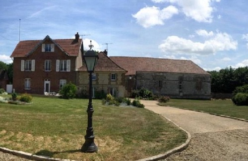 Auneuil Cottage | Charming cottage in old farmhouse