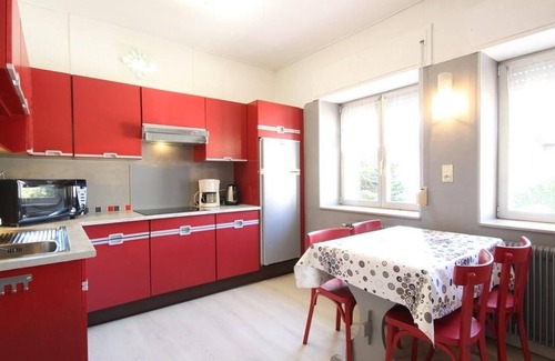 Champagney Cottage | Charming cottage near Champagney Basin, pets allowed