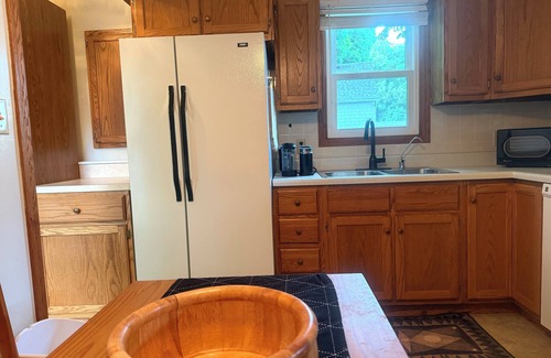 Vandalia Cottage | Charming cottage on Crystal Clear Birch Lake - Perfect getaway