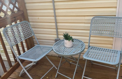 Verona Cottage | Charming cottage with 1 bdrm 1 bath for 30-day stay