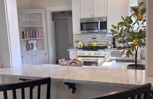 Whittier House | Charming Craftsman 2-bedroom bungalow, downtown but private