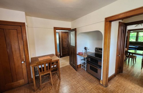 Downer Woods Apartment | Charming Eastside duplex