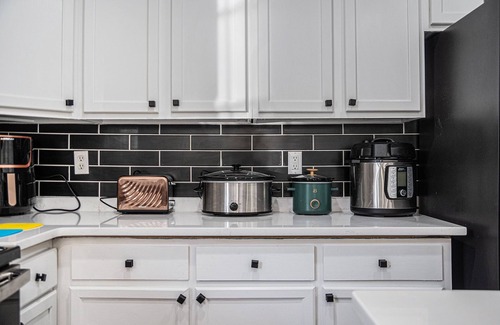 West Omaha House | Charming Elegance Getaway