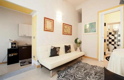 Piazza Apartment | Charming Flat in Mondovì Piazza (CN) 70 m² + Balcony