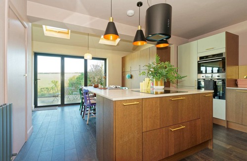 Petham Ski Chalet | Charming Getaway: BBQ Patio, Fire Pit, Near Kent Downs Trails