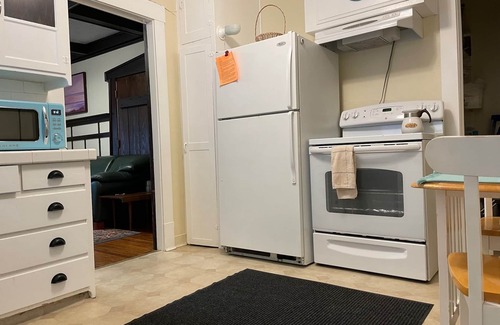 Downtown Riverside House | Charming Guest House