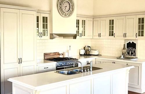 Parkes House | Charming Hamptons Style Entertainer with Pool