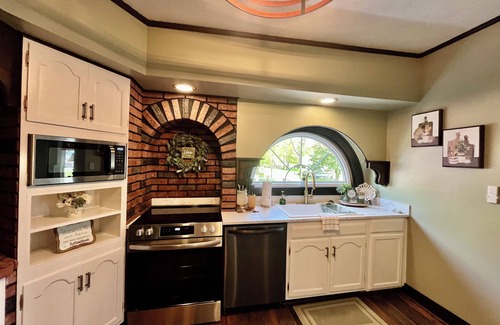 Kuttawa House | Charming, historic, 4-bedroom lake house w/Hot tub just steps away from lake!