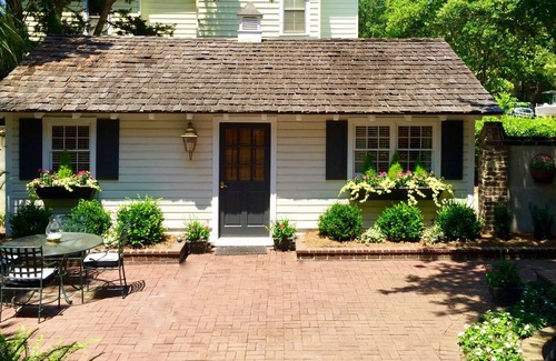 Georgetown Cottage | Charming Historic Guest House in the Heart of Town