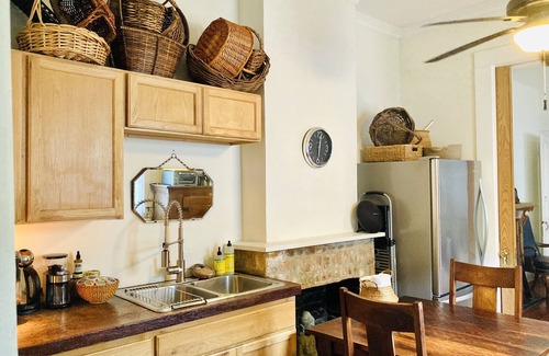 Faubourg Marigny Cottage | Charming Historic Marigny Cottage, 1865. Walk Everywhere!