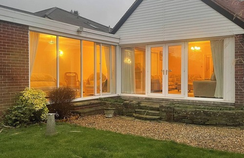 Rastrick House | Charming Home in Huddersfield w/Parking PetsOK