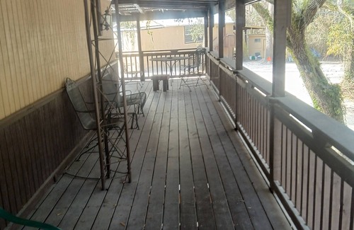 Mayo House | Charming hotel in Mayo with AC, WiFi, fitness room