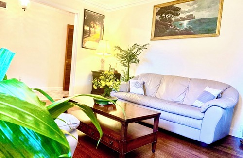 Germantown House | Charming House 2br-2ba-4beds-Long Stay