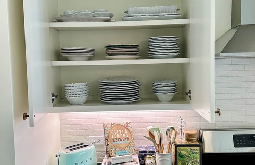 Oxford House | Charming House at The Lamar, 4 bed, 3 bath! NEW RENOVATION!