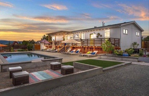 Healdsburg House | Charming house in Healdsburg with Pool and Hot Tub