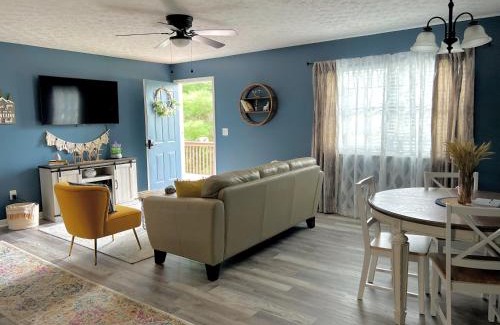 Sevierville House | Charming house in Sevierville Family friendly Quiet location Close to Wilderness