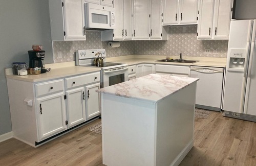 Lafayette Condo | Charming Lafayette Condo: Cozy Retreat in Indiana