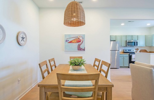 Lewes Condo | Charming Lewes/Rehoboth Retreat﻿, Pet Friendly!