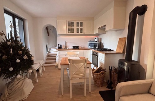 Szigetvar Cottage | Charming luxurious cottage with a jacuzzi and AC on the Hungarian countryside.