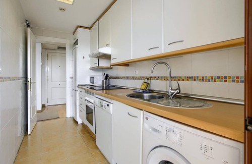 Rejas Apartment | Charming Madrid Airport II