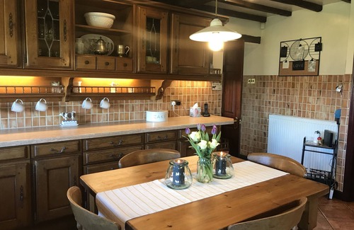 Ingrow House | Charming Modernized 16Th Century Farm House with stunning garden & views